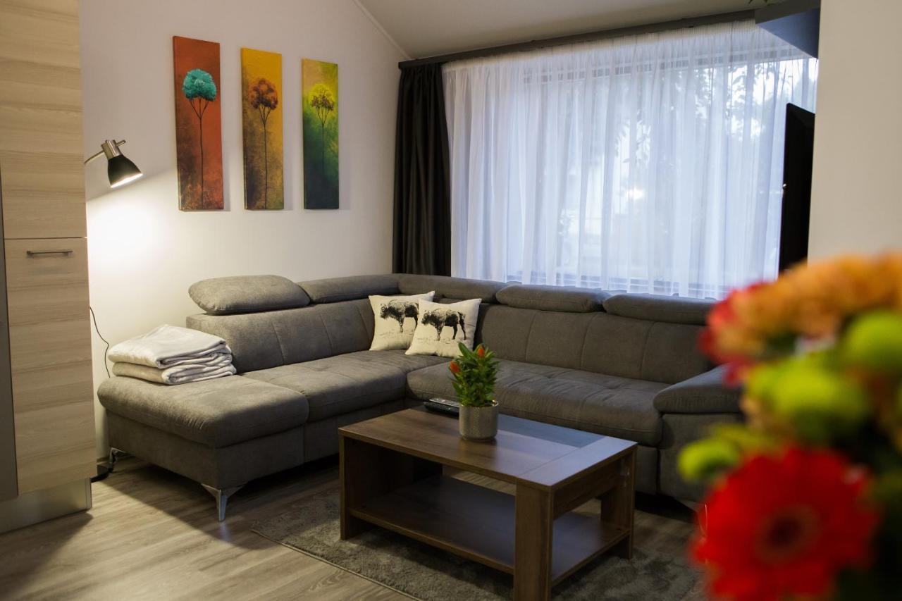 Ferienwohnung Kikelet Apartman Szombathely Exterior foto