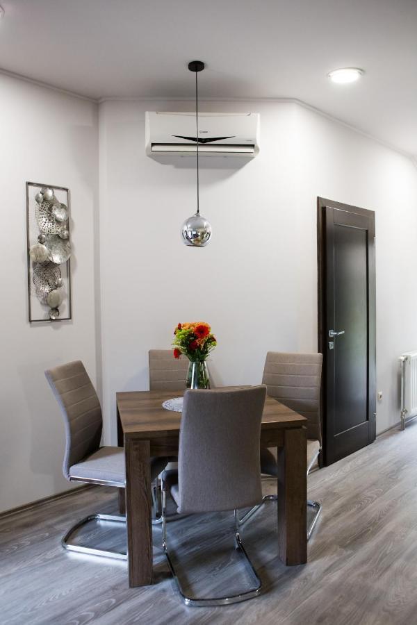 Ferienwohnung Kikelet Apartman Szombathely Exterior foto